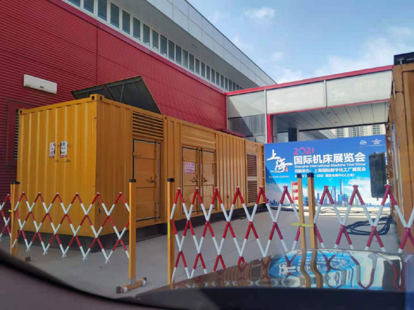 康平发电车出租-发电机无电压或电压太低怎么办？
