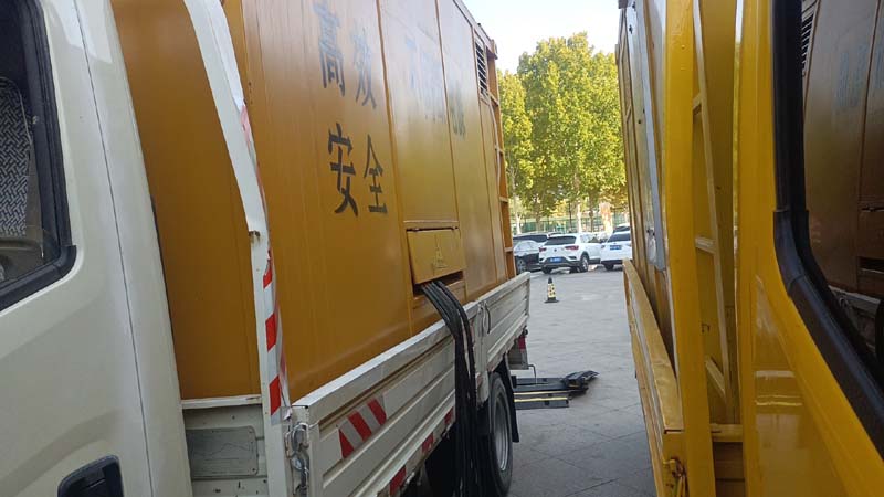 康平如何判断柴油发电机组和UPS电源的切换时间是否符合要求？