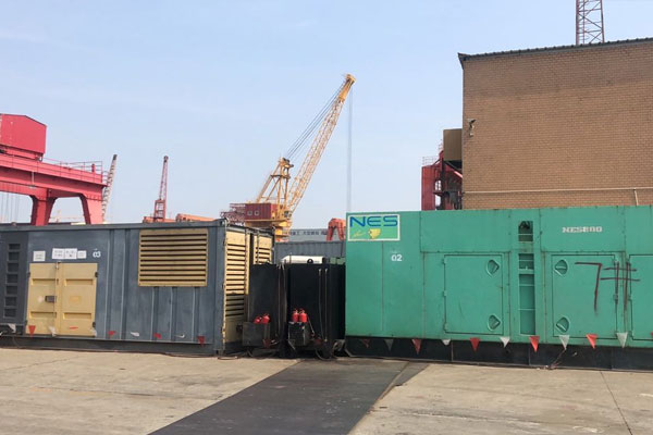 康平发电机出租空气滤清器的清洁频率是多少？