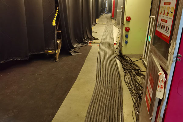 康平柴油发电机组的输出电压可以调节到哪些范围？