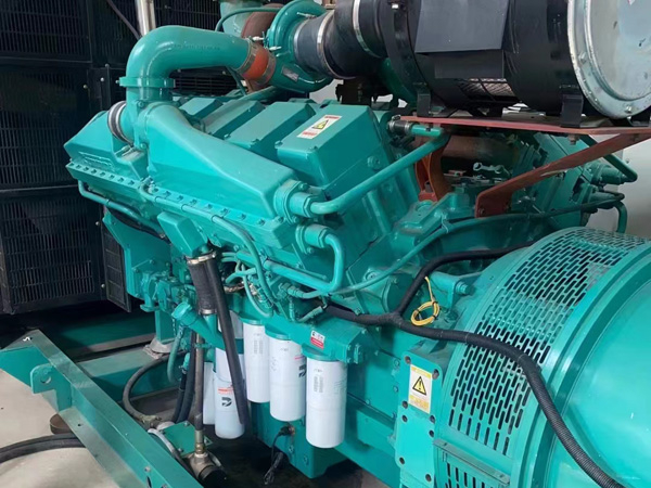 康平更换100kW柴油发电机组机油时，需要注意哪些事项？