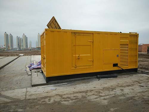 康平合同中关于乙方责任导致工期延误的赔偿标准应该如何制定?